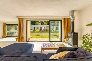  Maison � vendre 8 pi�ces 222 m�