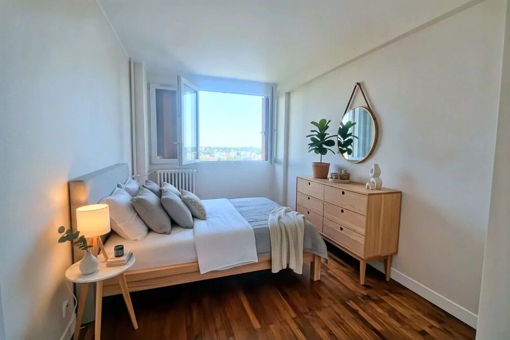 APPARTEMENT 4 PIÈCES  MONTREUIL  DERNIER ÉTAGE  VENDU LOUÉ