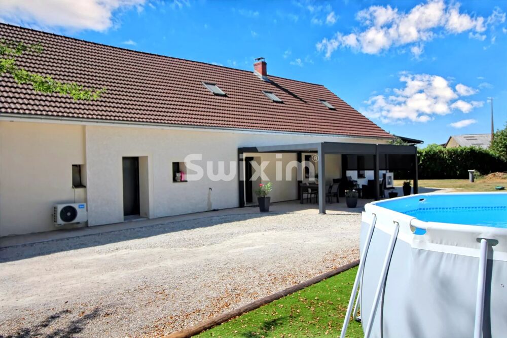Maison 6 pièces 235 m² · à Le Deschaux · 235 m² · 395 000 €