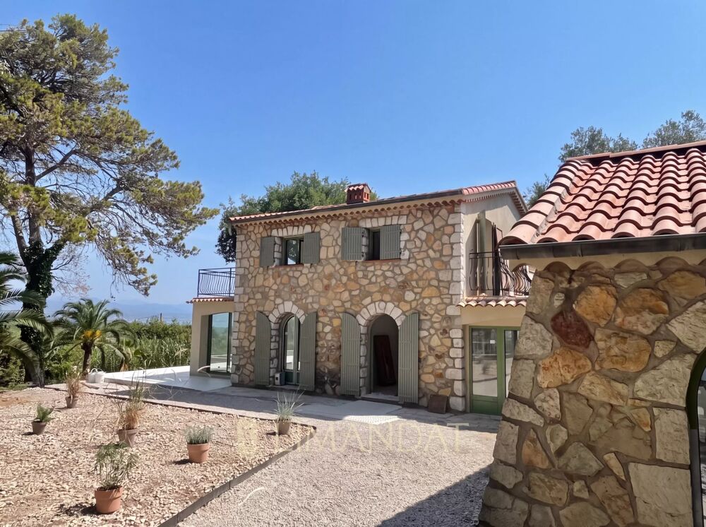 Vente Villa Antibes – Villa contemporaine de 227 m² avec vue mer Antibes