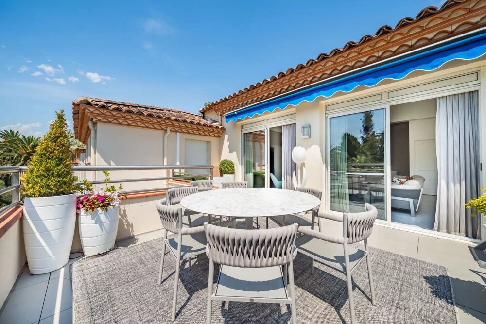 Vente Appartement Dernier étage d'exception à l'entrée du Cap d'Antibes - 3 chambr Antibes