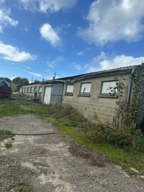   HANGAR ET ÉTANG 