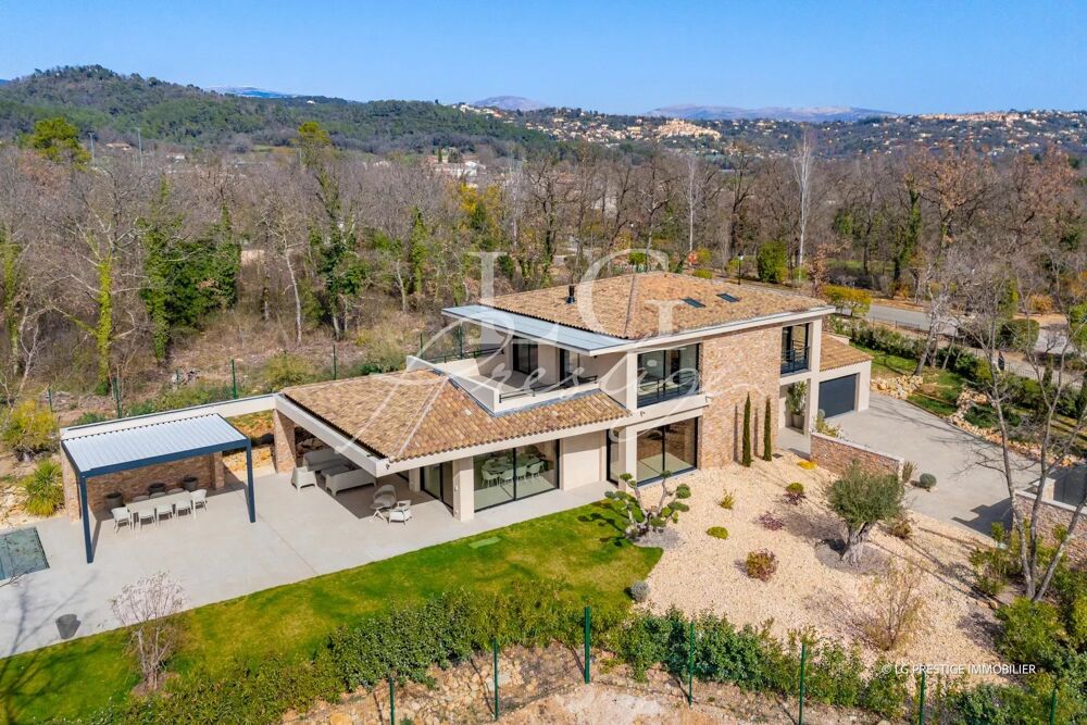 Villa contemporaine neuve au coeur du Domaine de Terre Blanche