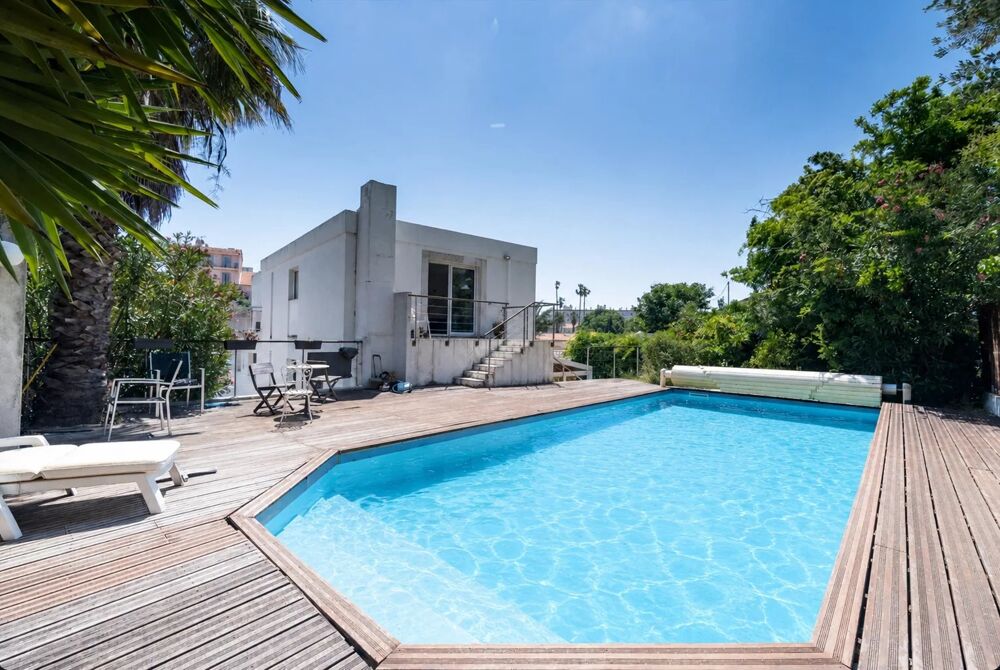 Vente Maison CANNES – MONTROSE | VILLA 303 M² AVEC PISCINE ET FORT POTENTIEL Cannes