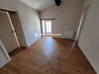  Appartement à louer 3 pièces 45 m²