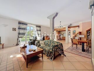  Maison  vendre 12 pices 392 m