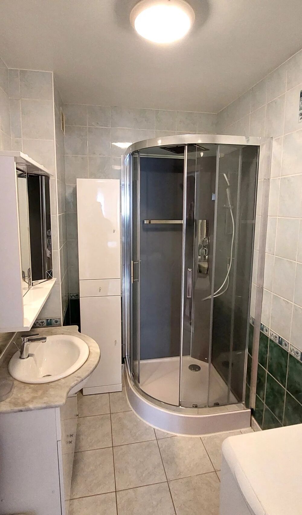 Location Appartement VALENTIGNEY CENTRE F4 meublé avec parking privé Valentigney