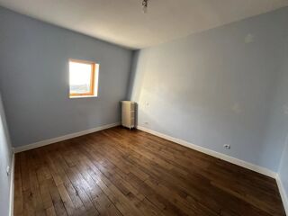  Appartement à louer 3 pièces 82 m²