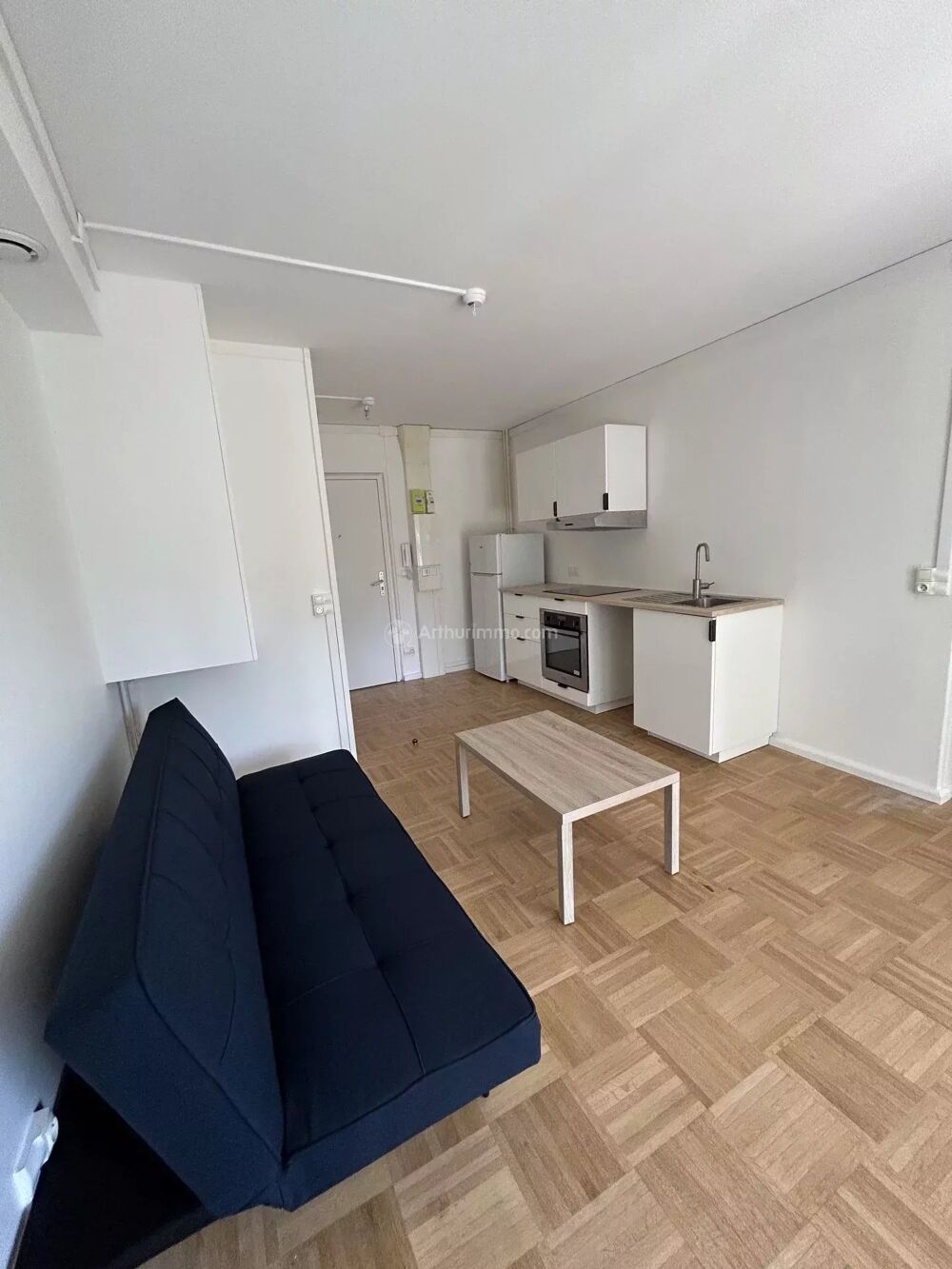 Location Appartement T2 - CENTRE ECULLY - PISCINE ET TERRAIN DE TENNIS �cully