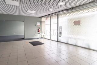  Immeuble  vendre 4 pices 420 m