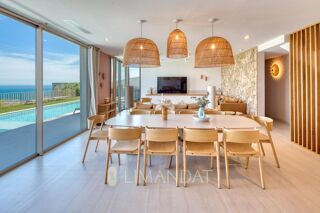  Maison à louer 8 pièces 232 m²
