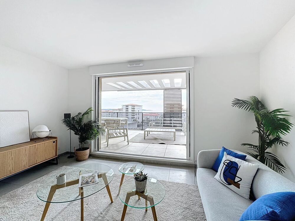 Offre d'exception: 4 pièce Juan les Pins au dernier étage et vue