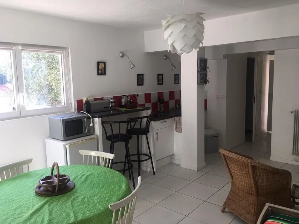 Location Appartement Deux pièces de 55m² avec parking, terrasse et jardin Nice