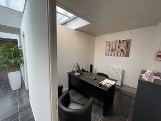  Immeuble � vendre 7 pi�ces 235 m�