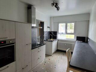  Appartement à louer 2 pièces 75 m²