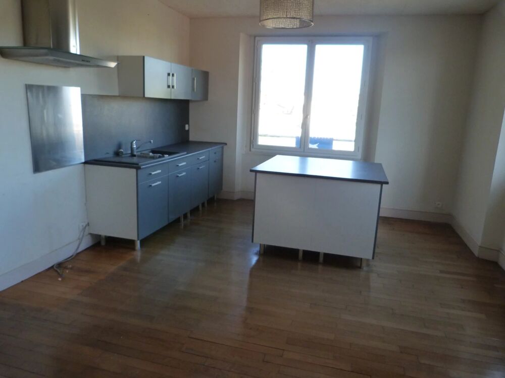 Vierzon centre - Ville : Appartement T.4 - 3 Chambres - 108 M²
