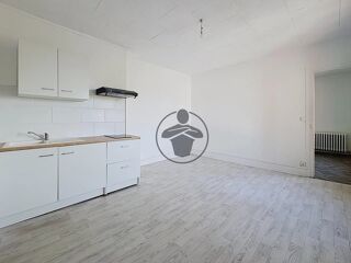  Appartement à louer 2 pièces 35 m²