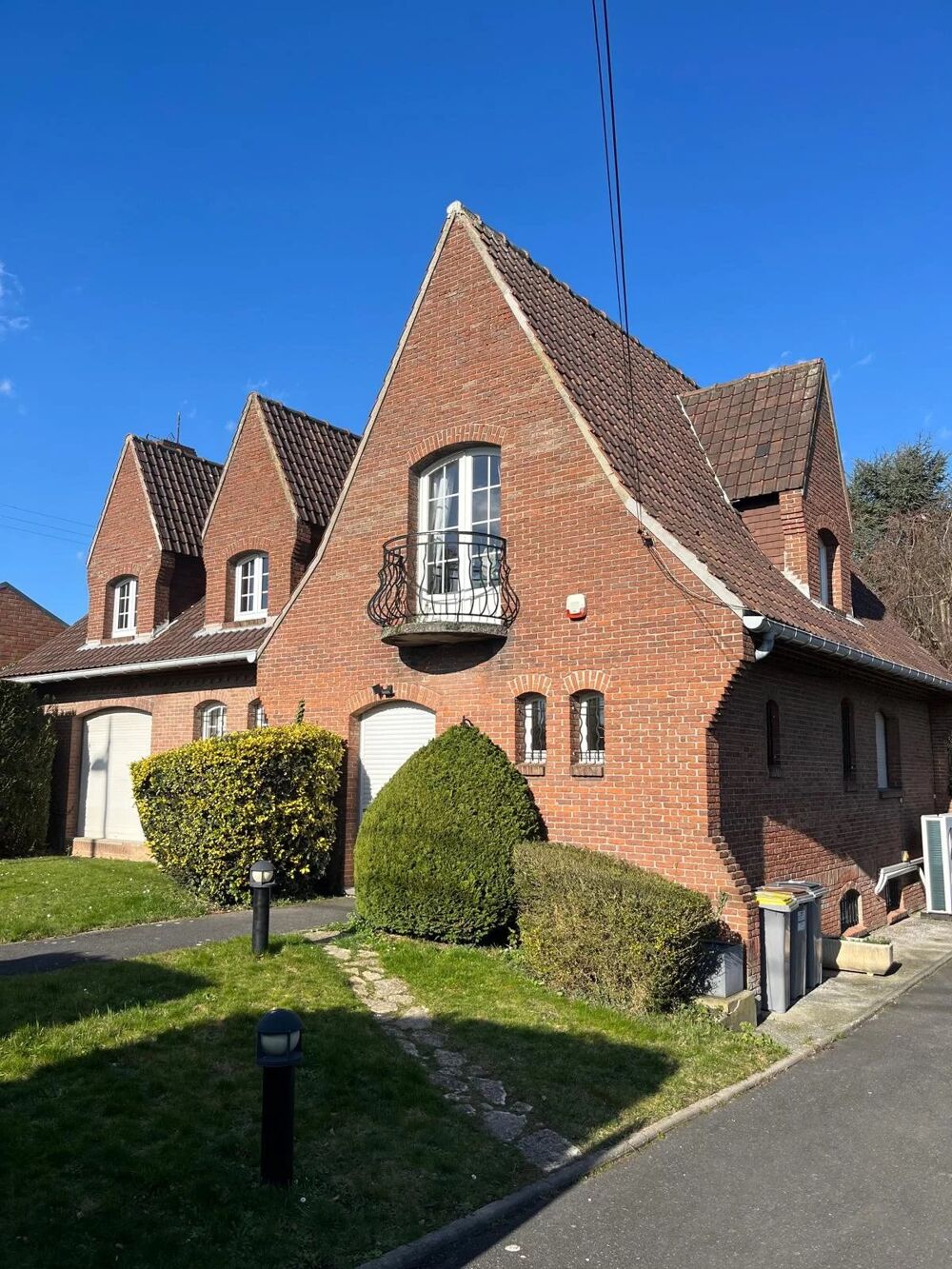 Maison 8 pièces 215 m² · à Bauvin · 215 m² · 618 000 €