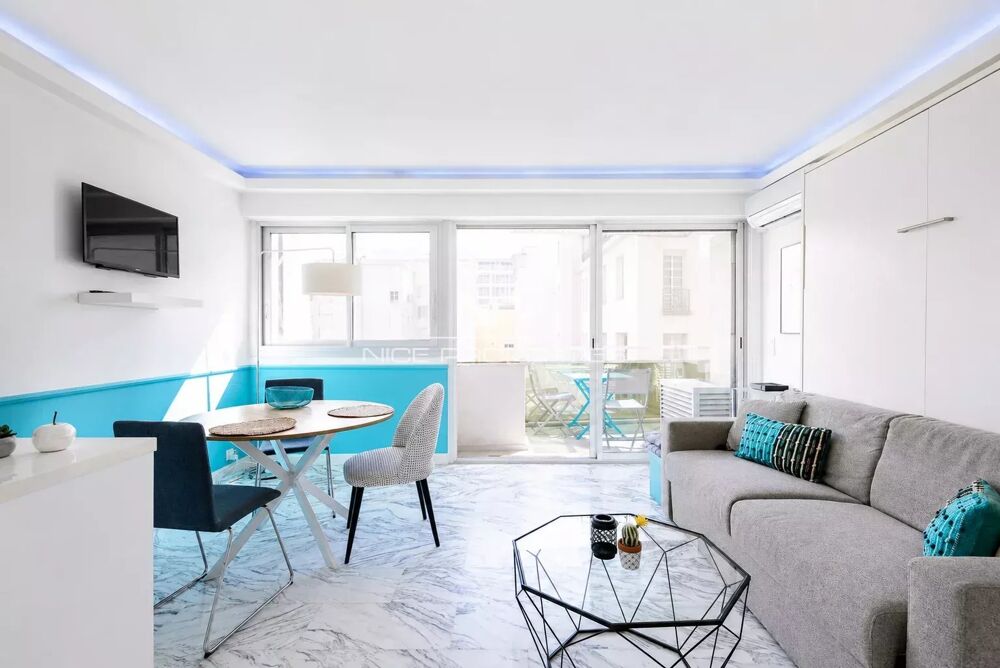 Vente Appartement Promenade des Anglais, grand studio avec alcove couchage sur bea Nice