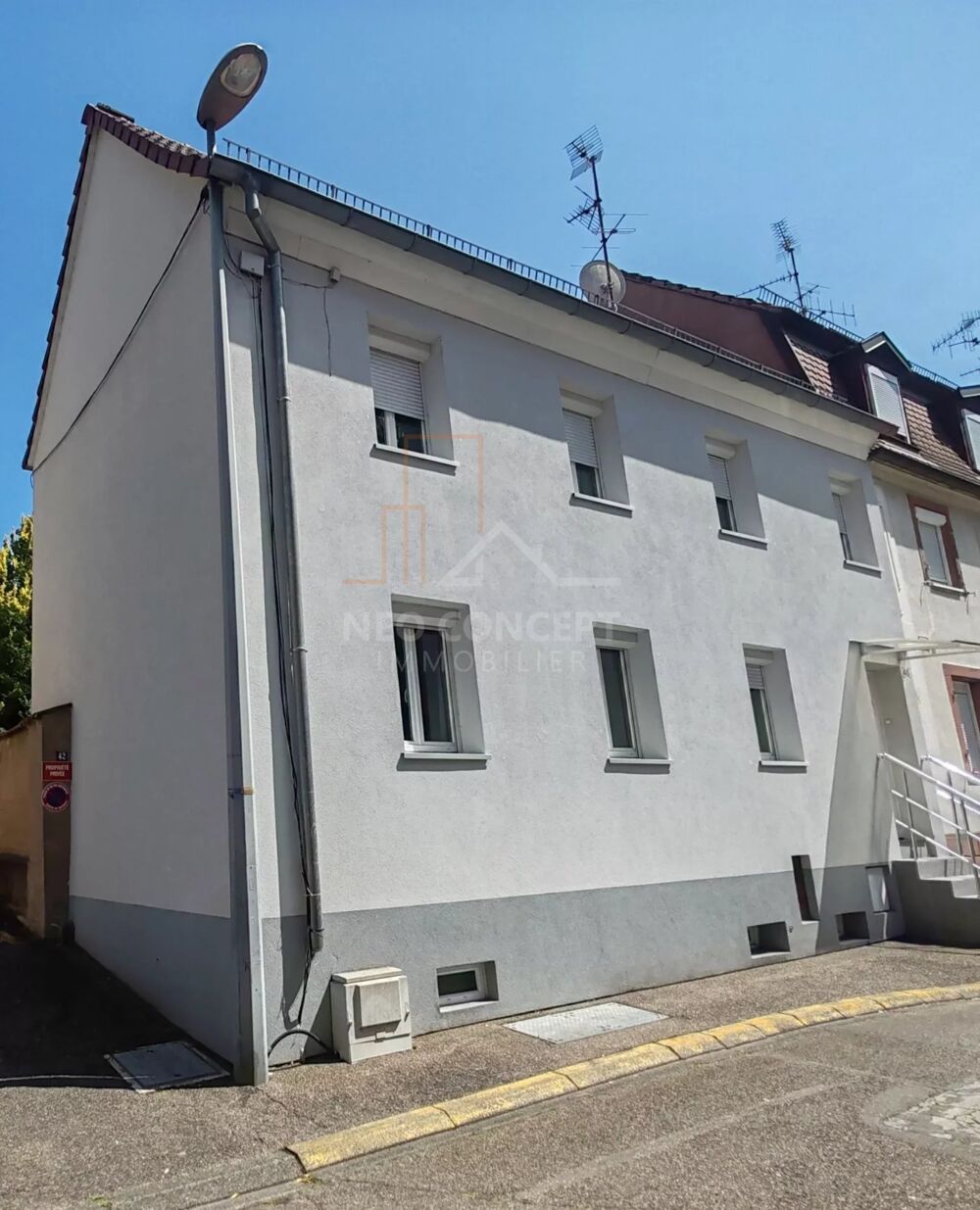 Venez visiter cette maison isolée ! pas de clim , juste la fraic