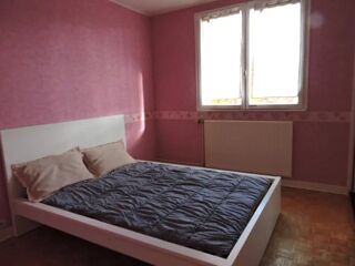  Appartement à louer 6 pièces 83 m²