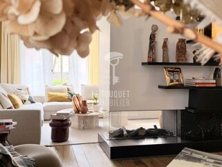  Villa � vendre 9 pi�ces 275 m�