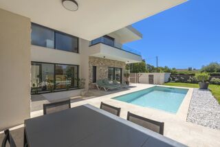  Maison à vendre 8 pièces 235 m²