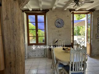  Maison � vendre 8 pi�ces 220 m�