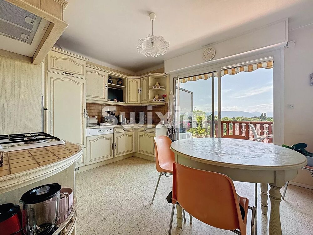 � vendre  Maison Grilly (01220)