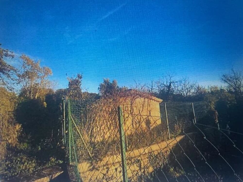 Vente Terrain TERRAIN CONSTRUCTIBLE AU CŒUR DU VILLAGE Lorgues