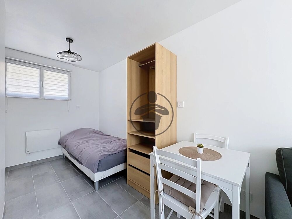 Location Appartement Charmant studio meublé à Saint-Quentin Saint-quentin