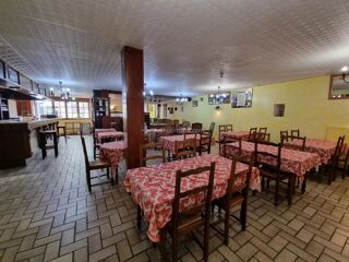  Immeuble à vendre 15 + pièces 764 m² Bourg-sainte-marie