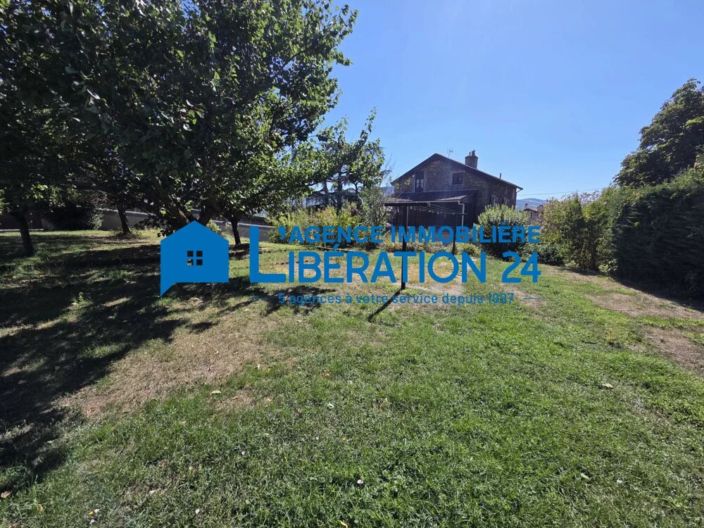 MAISON FAMILIALE 200m² sur 957m²