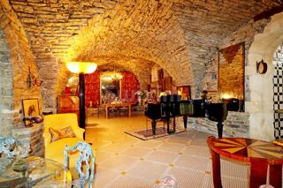  Maison � vendre 15 + pi�ces 656 m�