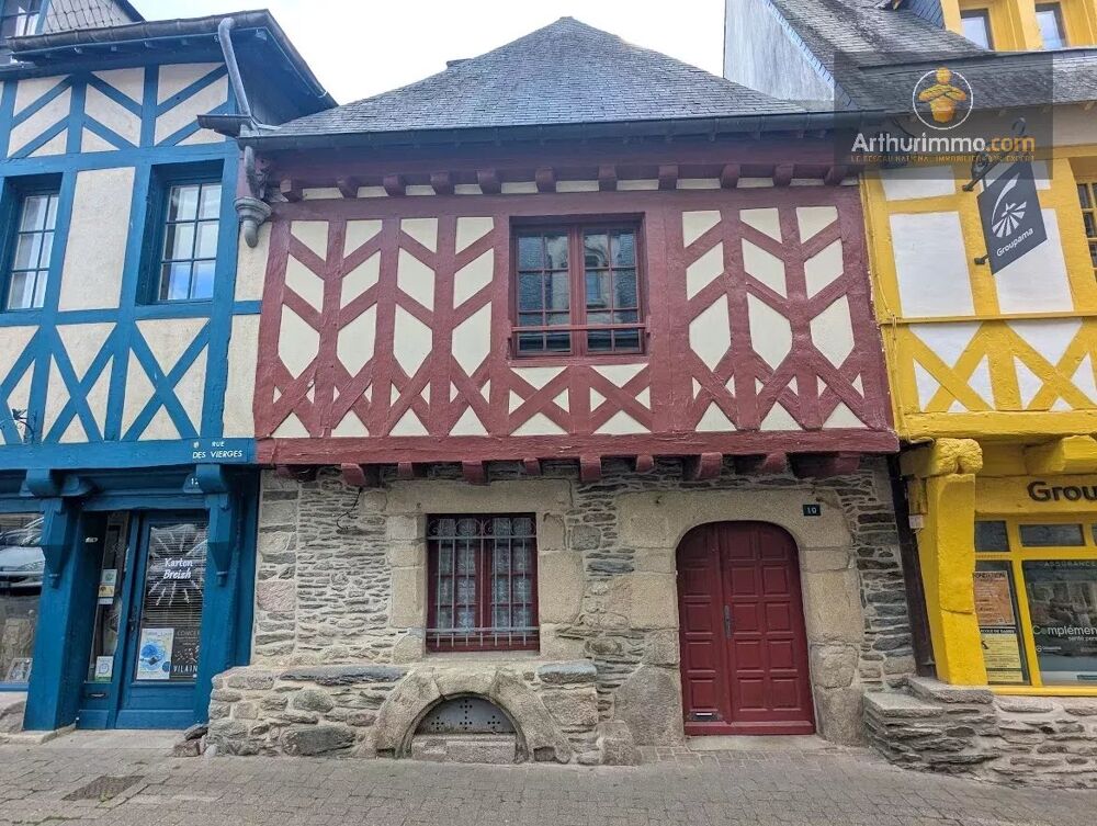 MAISON CENTRE VILLE DE JOSSELIN 5 CHAMBRES. POSSIBILITÉ DE 3 LO
