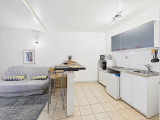  Immeuble à vendre 6 pièces 150 m²