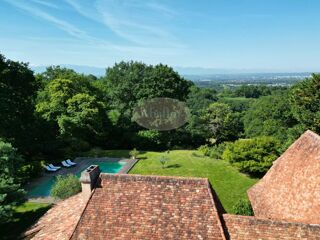 Villa à vendre 8 pièces 303 m²