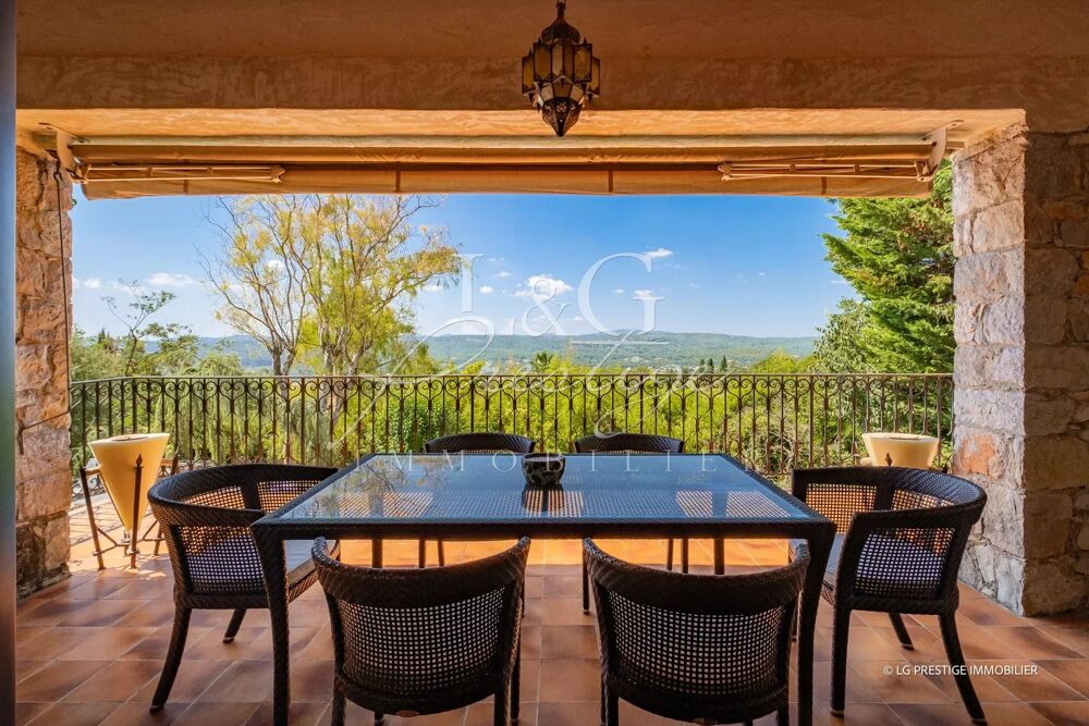 À Vendre Villa Montauroux avec Piscine, 5 Pièces, 111m²