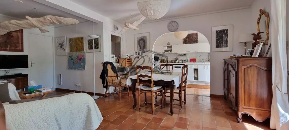 Exclusivité Vente Maison avec jardin et garages, Cucuron (84160)