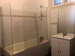  Appartement à louer 2 pièces 57 m²