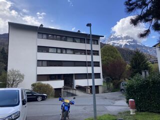  Appartement à louer 5 pièces 97 m²