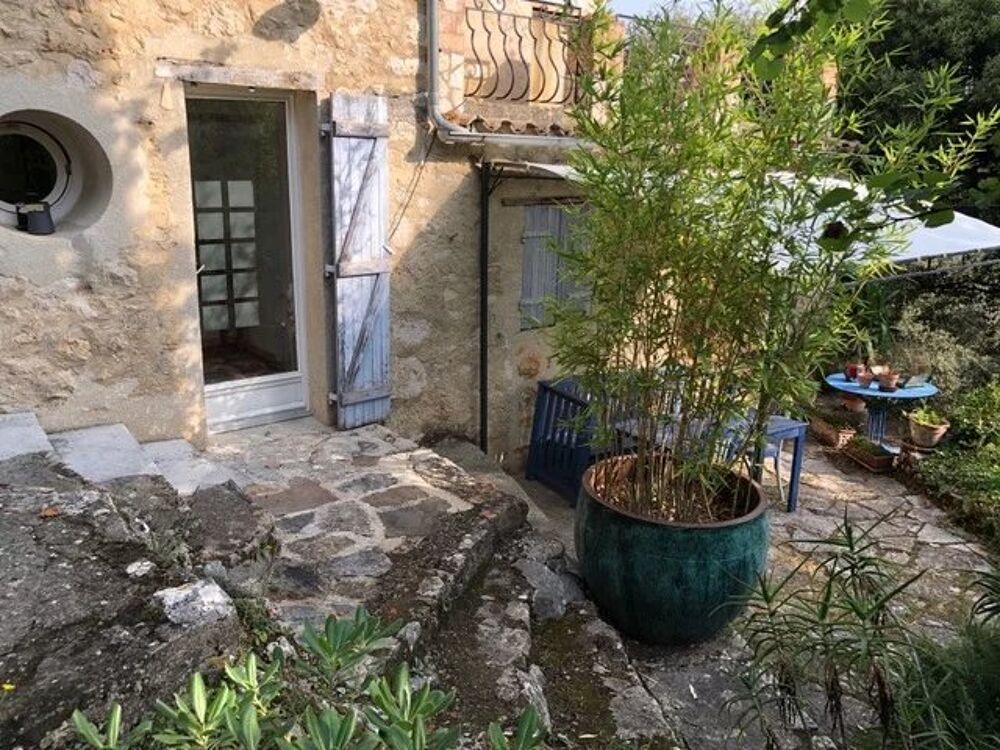 Location Appartement F1bis avec terrasse de 5m² Carros
