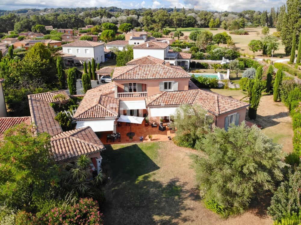 Villa d'exception de 205 m² dans le golf de la Valdaine