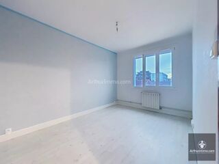  Appartement  vendre 5 pices 77 m