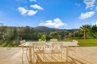  Maison � vendre 8 pi�ces 250 m�