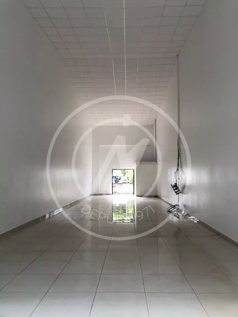 Local commercial 2256 97122 Baie-mahault