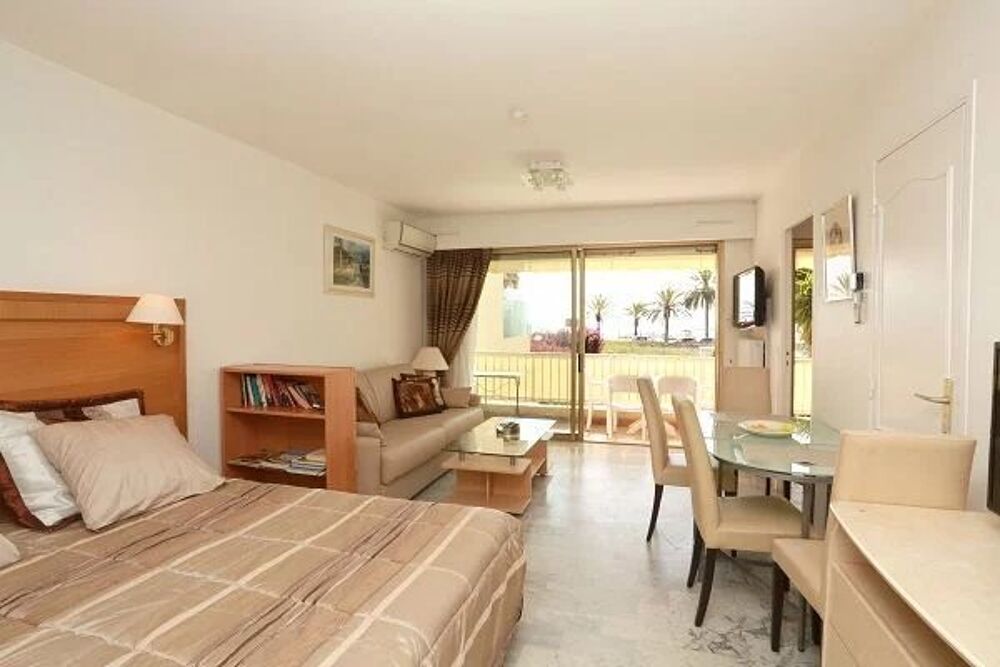 Studio de 40m² avec terrasse de 15m² et parking