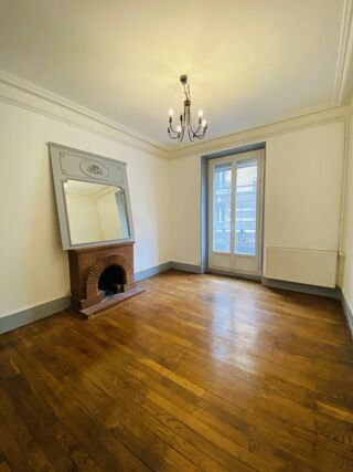  Appartement � louer 2 pi�ces 55 m�
