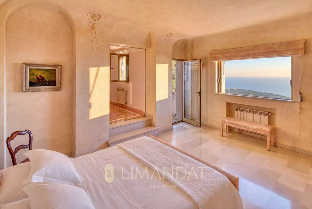 � vendre  Maison Roquebrune-Cap-Martin (06190)