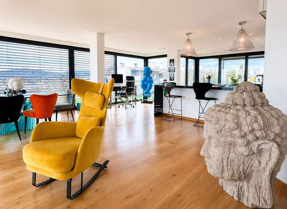Vente Appartement JUAN-LES-PINS Superbe penthouse - 350m2 terrasse vue mer Antibes